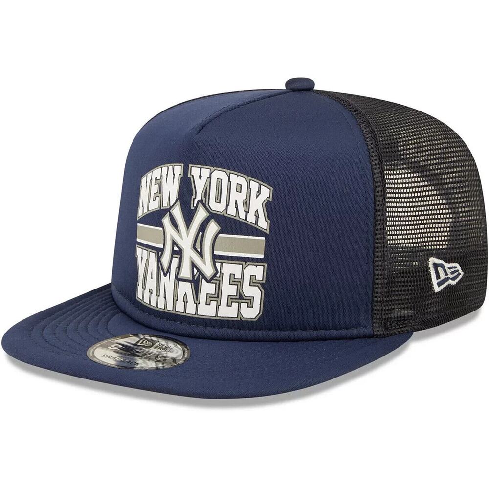 New Era New York Yankees MLB 2022 Logo Navy Blue 9FIFTY Trucker Snapback‎ Hat